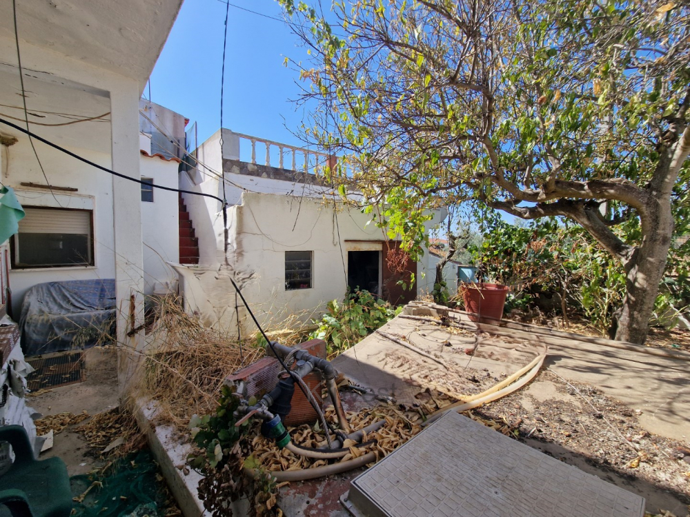 Moradia em Alcoutim na Aldeia de Balurcos com 3 Terraços